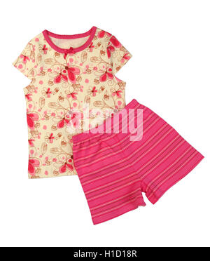 Jaune pour enfants T-shirt et un short rose. Isoler sur blanc. Banque D'Images