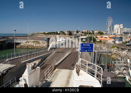 Car-ferry de Royan à la Pointe de Grave Banque D'Images