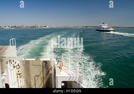 Car-ferry ; transport de passagers ; Royan ; Pointe de Grave ; la Gironde, France Banque D'Images