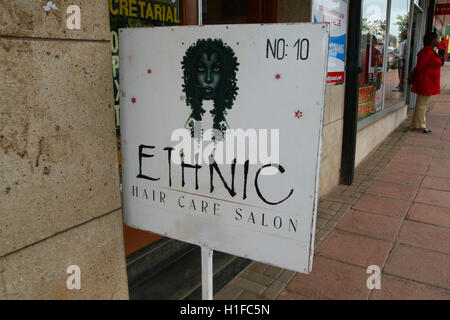 Salon de coiffure boutique sign, Royaume du Swaziland, Mbabane Banque D'Images