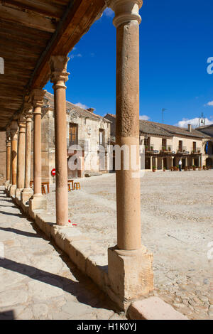 La Plaza Mayor (place principale), pedraza, province de Ségovie, Castille Leon, Espagne, Banque D'Images