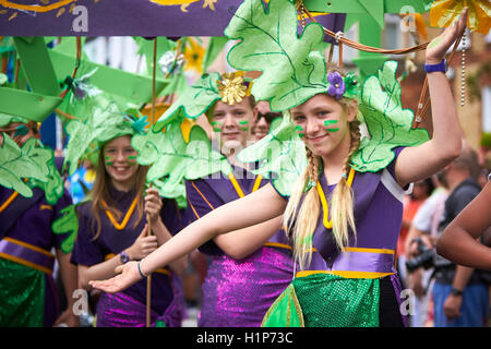 Anniversaire à l'occasion du Carnaval 2015 Cowley Road à Oxford Banque D'Images