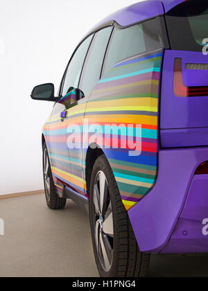 Multi colored BMW i3 voiture électrique Banque D'Images