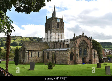 Vue générale de l'église St Mary de Wirksworth, dans le Derbyshire, avant qu'un service commémoratif pour Ayliffe-Chung Mia, les Britanniques backpacker assassiné en Australie. Banque D'Images