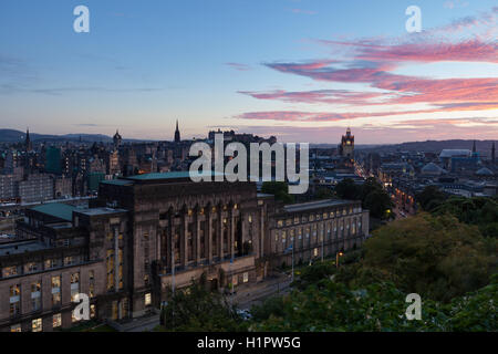 Edinburgh City at Dusk Banque D'Images