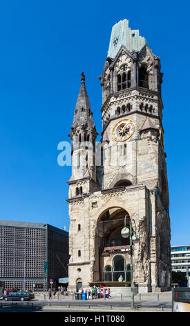 Les ruines de Kaiser-Wilhelm-Gedächtniskirche, Kurfürstendamm, Berlin, Allemagne Banque D'Images