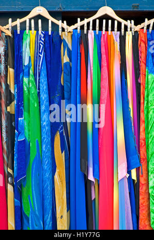 Foulards de soie colorés Banque D'Images