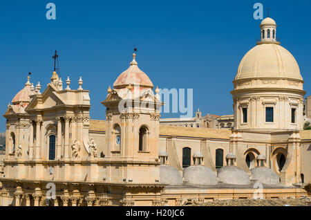 La Cathédrale de Noto ou Cattedrale di Noto, la Chiesa Madre di San Nicolo est une cathédrale catholique romaine dans la région de Noto en Sicile, Italie. Banque D'Images