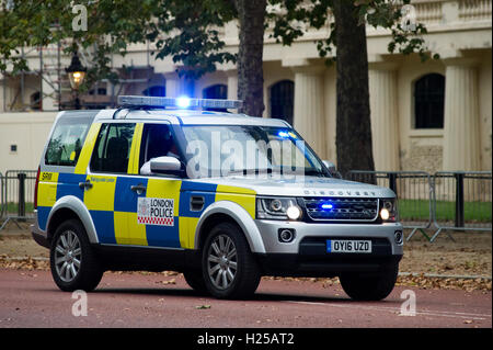 Londres, Angleterre, Royaume-Uni. 24 septembre 2016. Faire de l'équipe du film une scène du nouveau film Transformers 5 Allée sur Jubiliee à Londres à l'extérieur de Buckingham Palace. Crédit : Andrew Steven Graham/Alamy Live News Banque D'Images