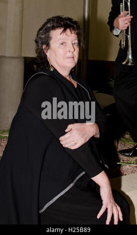 Londres, Royaume-Uni. 24 Septembre, 2016. Carol Ann Duffy après l'exécution à Kew Gardens Écrire sur le 24 avril 2016 Festival Crédit : Prixpics/Alamy Live News Banque D'Images