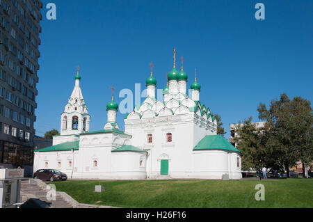 Moscou, Russie - 09,21.2015. Siméon l'église au Rue Povarskaya. Construit en 1676 Banque D'Images