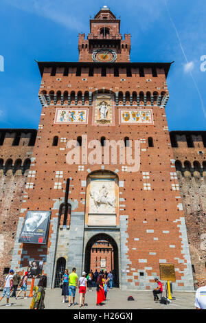 MILAN, ITALIE - 03 août 2016 : le château des Sforza à Milan, Italie. Banque D'Images