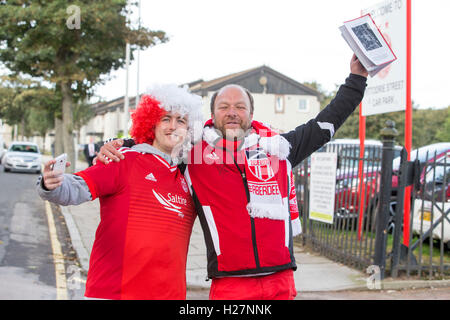 Le Ladbrokes avant fans Aberdeen Scottish Premiership match au Pittodrie Stadium, Aberdeen. Banque D'Images