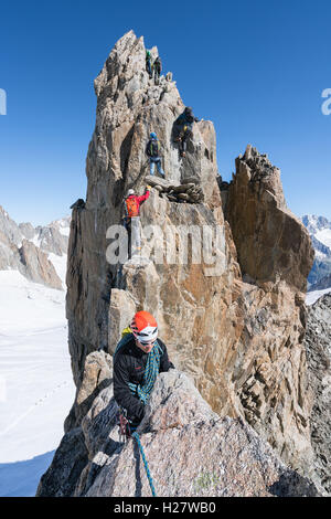 Massif du Mont Blanc, Courmayeur, Italie, Alpes, Europe, UNION EUROPÉENNE Banque D'Images