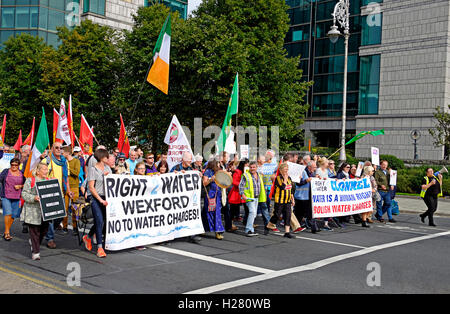 Droit à l'eau en marche des militants en 2016 Irlande Dublin Banque D'Images