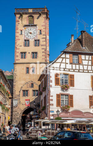 Route des vins de Ribeauvillé village, Alsace, France Banque D'Images