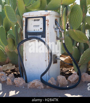 Pompe à carburant à l'ancienne Banque D'Images