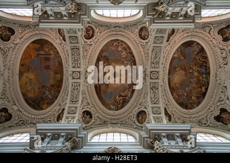 Plafond de la cathédrale St Stephan, Passau, Allemagne Banque D'Images