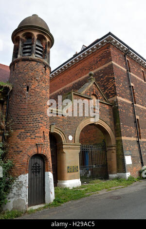 Caserne de Britannia sur Mousehold Heath donnant sur Norwich. Les bâtiments victoriens font maintenant partie de la prison de Norwich Banque D'Images