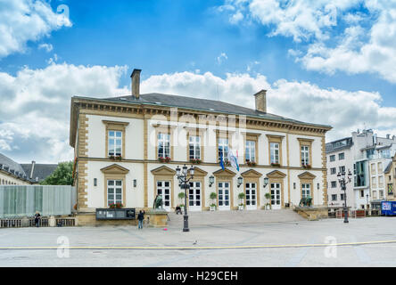 LUXEMBOURG, LUXEMBOURG - 19 juin 2016 : Place Guillaume II à Luxembourg. Banque D'Images