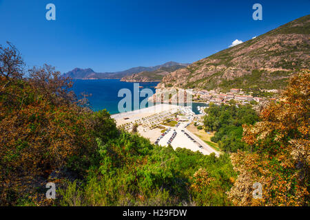 Vieille ville historique de Porto centre ville, près de Piana, Corse, France, Europe. Banque D'Images