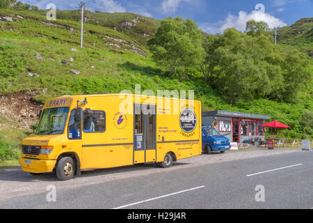 Les bibliothèques des highlands mobile service van à Gleniug, Moidart, Highland, Scotland Banque D'Images
