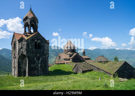 Nshan église clocher et du monastère de Haghbat en Arménie Banque D'Images