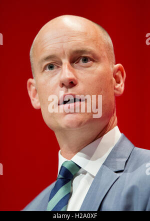 Liverpool, Royaume-Uni. 26 septembre 2016. Stephen Kinnock MP parle lors de la deuxième journée de la conférence du parti travailliste à Liverpool. Credit : Russell Hart/Alamy Live News. Banque D'Images