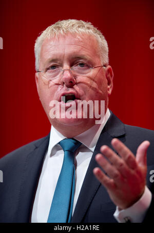 Liverpool, Royaume-Uni. 26 septembre 2016. Ministre de l'ombre pour les syndicats et la société civile Ian Lavery MP parle lors de la deuxième journée de la conférence du parti travailliste à Liverpool. Credit : Russell Hart/Alamy Live News. Banque D'Images