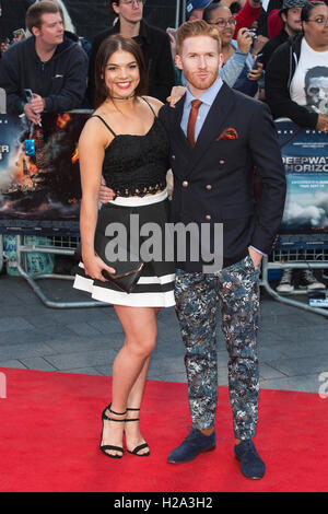 Londres, Royaume-Uni. 26 septembre 2016. Neil Jones. Arrivées tapis rouge pour la première européenne de la Hollywood Film Deepwater Horizon dans Leicester Square. Le film est basé sur l'explosion de Deepwater Horizon 2010 et du déversement de pétrole dans le golfe du Mexique. Credit : Bettina Strenske/Alamy Live News Banque D'Images