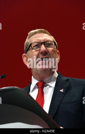 Liverpool, Royaume-Uni. 26 Septembre, 2016. Len McCluskey, Secrétaire général de Unite s'exprimant lors de la conférence du parti travailliste Liverpool Crédit : Della Batchelor/Alamy Live News Banque D'Images