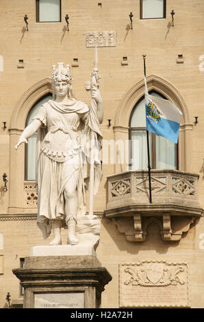 Statue de la liberté à la place, San Marino Banque D'Images