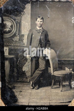 Tin-Type photographie d'un jeune homme c1890. Photo par Tony Henshaw Banque D'Images