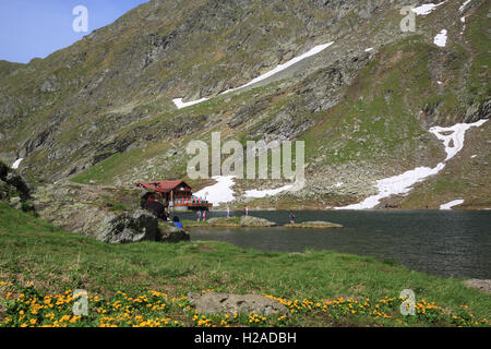 Le lac Balea glaciaires, dans le magnifique montagnes Fagaras, dans la gamme des Carpates, en Roumanie, est de l'Europe Banque D'Images