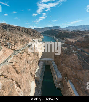 Vue sur le Barrage Hoover, de Mike O'Callaghan-Pat Tillman Memorial Bridge, Lake Mead Recreation Area, Arizona, Nevada, USA Banque D'Images