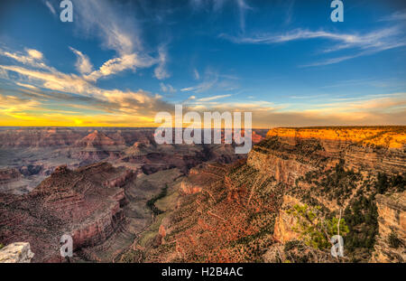 Coucher de soleil sur le Grand Canyon, le Parc National du Grand Canyon, South Rim, Arizona, USA Banque D'Images