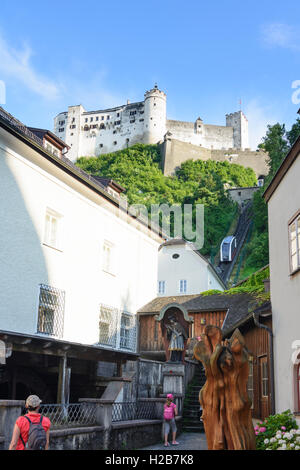 Salzbourg : Château de Hohensalzburg, Stiftsmühle (monastère mill), Saint Pierre , Salzbourg, Autriche Banque D'Images