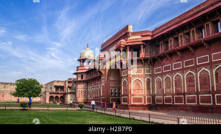 Vue latérale du Fort Rouge à Agra, Inde Banque D'Images