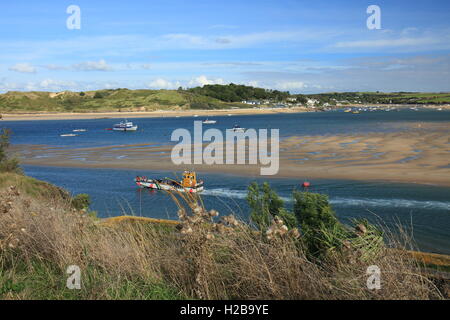 Au début de l'automne vue sur l''estuaire de Camel/Rock vu de Padstow, North Cornwall, England, UK Banque D'Images