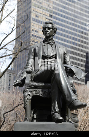 Statue de l'homme d'état américain William Henry Seward (1801-1872) par Randolph Rogers (1825-1892). Madison Square Park. New York. Usa Banque D'Images