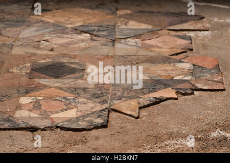 Opus sectile en bois dans le Collège de l'Augustales, Herculanum Banque D'Images