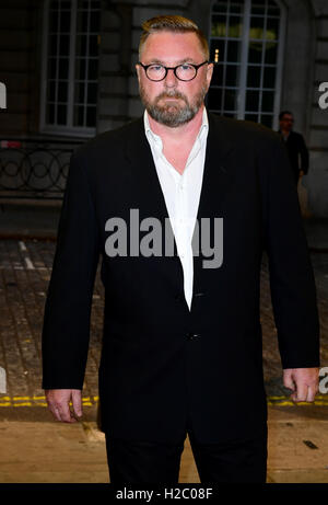 Réalisateur Michael Caton-Jones assistant à la projection de gala de charité Hymne Urbain, au Curzon Mayfair, Londres. Banque D'Images