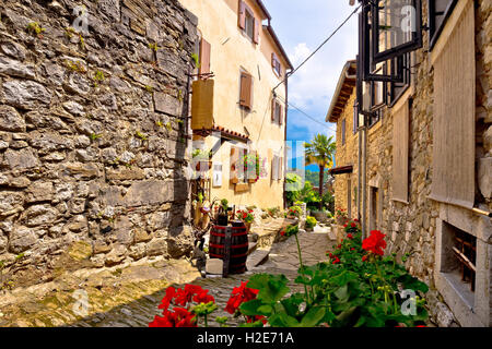 Vieille ville de pierre Hum Street view, Istrie, Croatie Banque D'Images