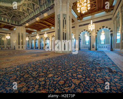 Grande Mosquée Sultan Qaboos, l'intérieur, Muscat, Oman Banque D'Images