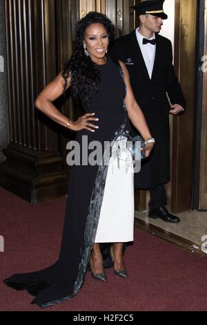 New York, NY, USA. 27 Oct, 2016. Juin Ambrose aux arrivées pour Fashion Group International (FGI) Nuit des Etoiles 2016, Cipriani Wall Street, New York, NY, le 27 octobre 2016. © Patrick Cashin/Everett Collection/Alamy Live News Banque D'Images