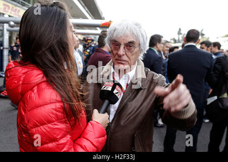 La ville de Mexico, Mexique. 28 Oct, 2016. Sport Automobile : Championnat du Monde de Formule 1 de la FIA 2016, Grand Prix du Mexique, Bernie Ecclestone Credit : dpa/Alamy Live News Banque D'Images