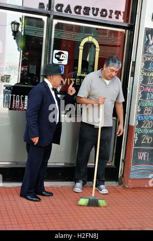 Le quartier San Telmo marché d'antiquités à la Plaza Dorrego Banque D'Images