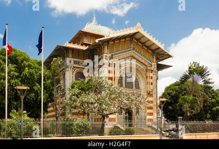 La bibliothèque Schoelcher, ce bâtiment a été érigé à Paris, que transporté et reconstruit à Fort de France. Banque D'Images