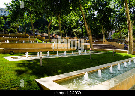 L'Azerbaïdjan, Bakou. Nizami Parc du centre de Bakou avec fontaines. Banque D'Images