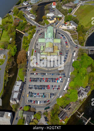 Vue aérienne, la cathédrale de Galway, Galway, le comté de Clare, Irlande Banque D'Images